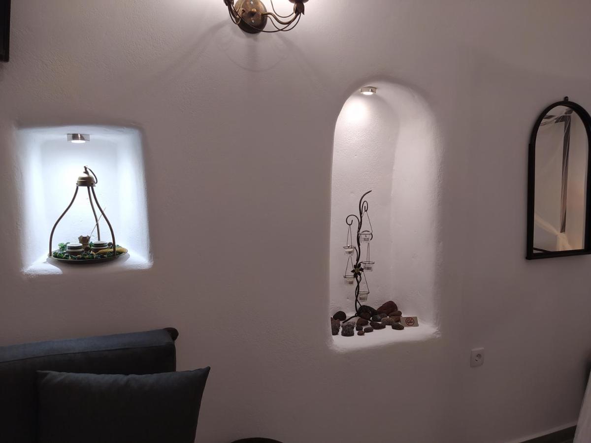 Mentoras' Complex Daire Emporio  Dış mekan fotoğraf
